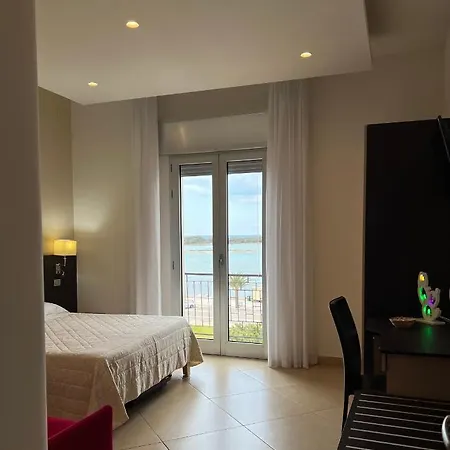 Il Vascello Porto Cesareo