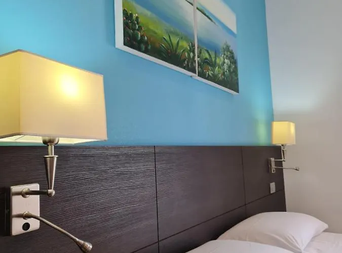 Il Vascello Πανσιόν 4*